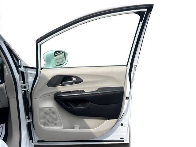 2020 Chrysler Pacifica Touring L