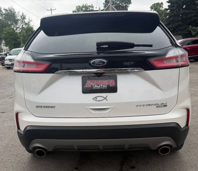 2019 Ford Edge Titanium