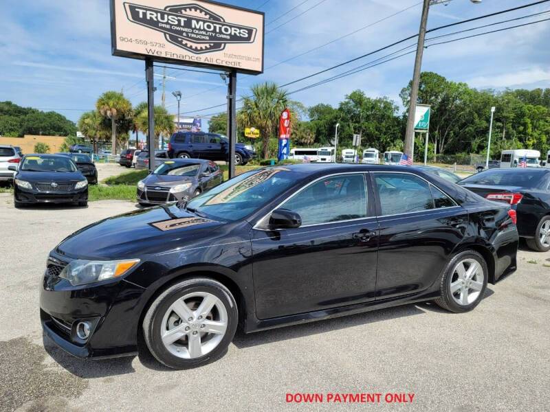 2014 TOYOTA CAMRY SE