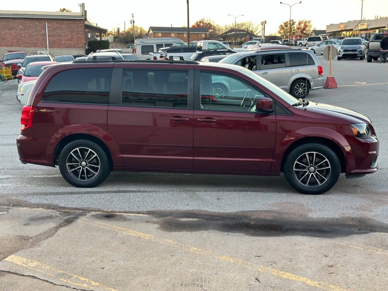 2017 Dodge Grand Caravan for sale at Motorcars LTD in O'fallon, MO