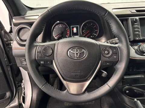 2017 Toyota RAV4 SE
