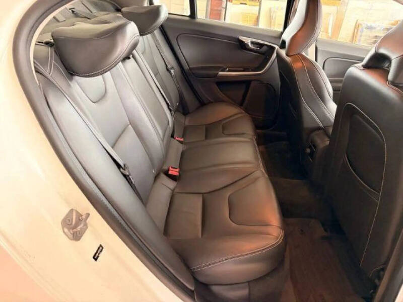 2017 Volvo S60 T5 Dynamic