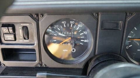 1984 Pontiac Firebird SE