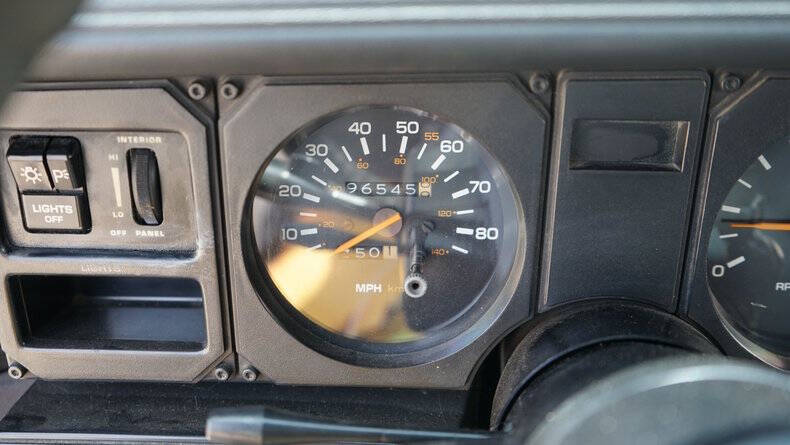 1984 Pontiac Firebird SE