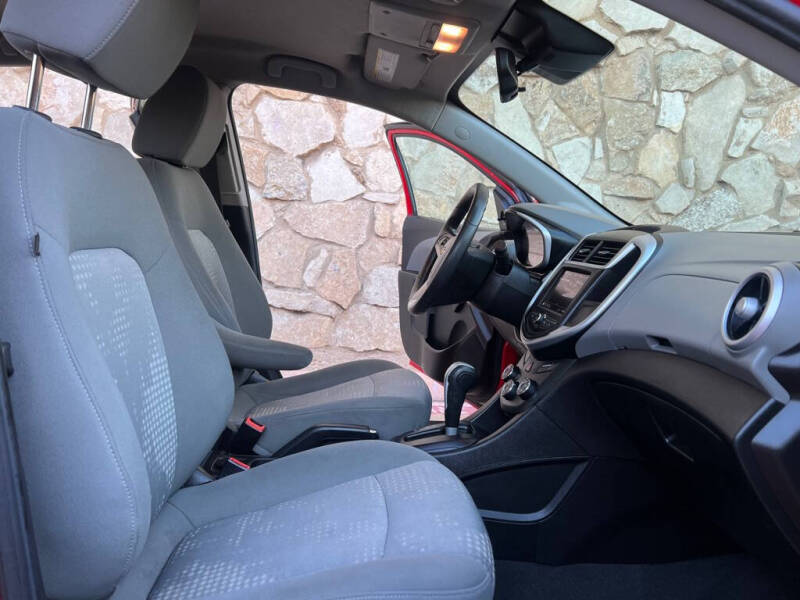 2020 Chevrolet Sonic LT