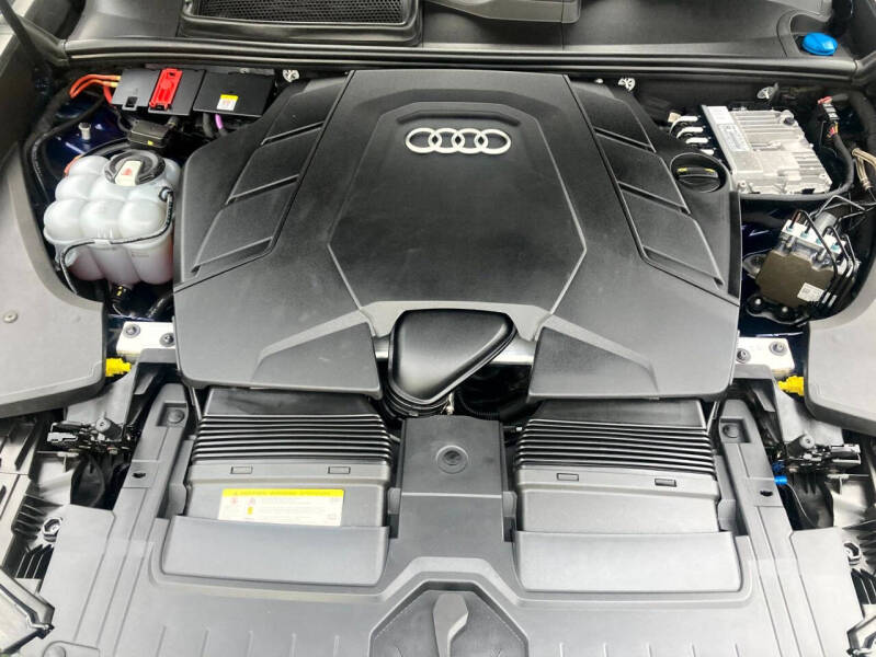 2019 Audi Q8 quattro Prestige 55 TFSI