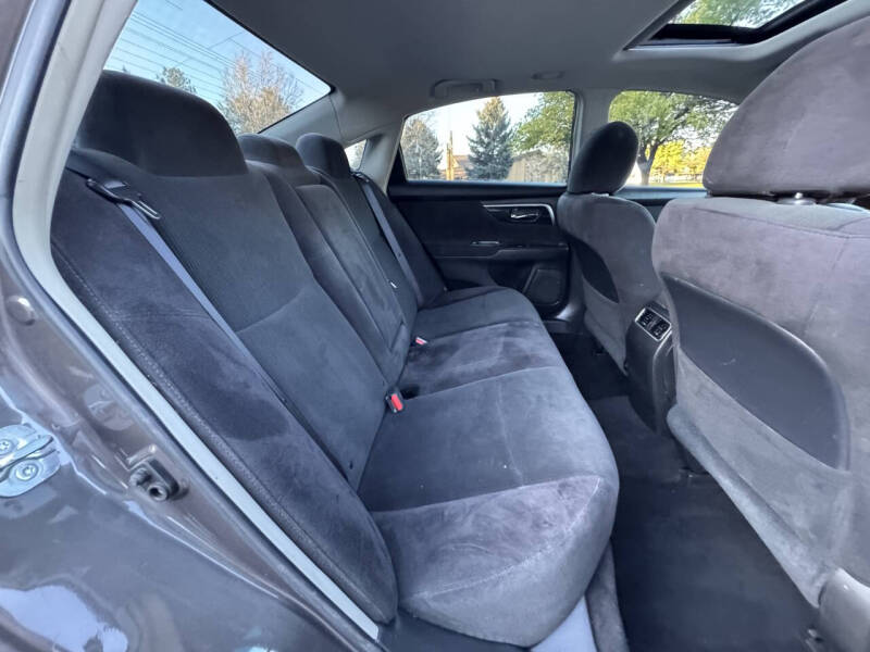 2013 Nissan Altima Sedan SV - Photo 20