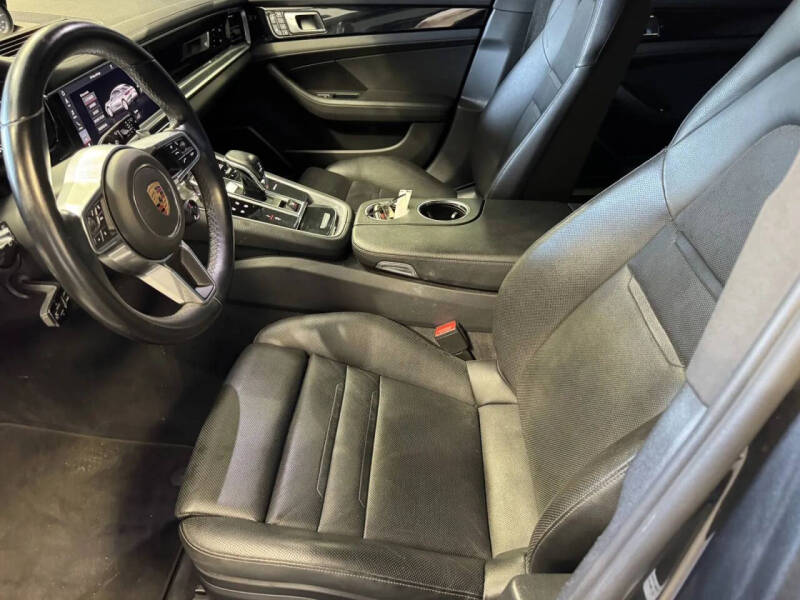 2019 Porsche Panamera 4 E-Hybrid