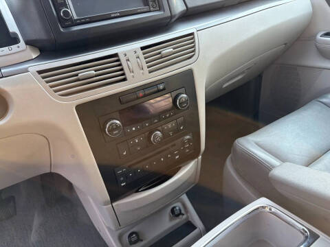 2009 Volkswagen Routan