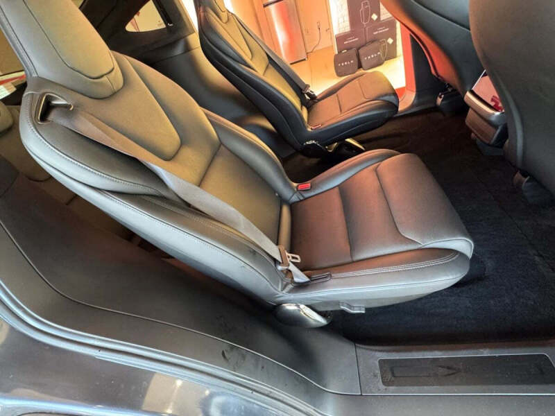 2023 Tesla Model X Standard Range