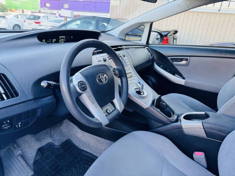 2014 Toyota Prius Three