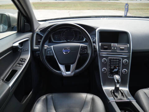 2015 Volvo XC60 T5 Drive-E Premier