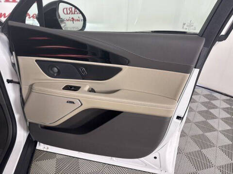 2025 Lincoln Nautilus Hybrid Reserve