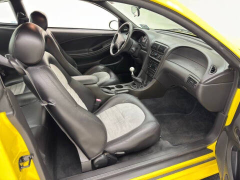 2001 Ford Mustang SVT Cobra