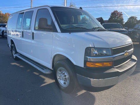 2023 Chevrolet Express 2500