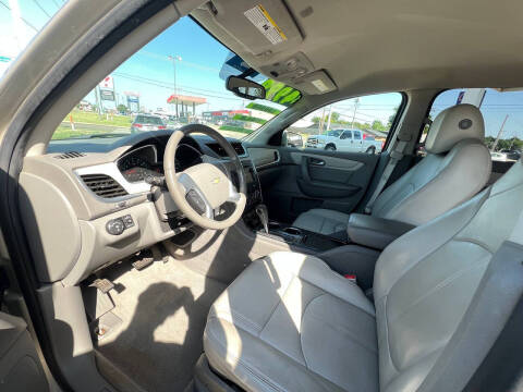 2017 Chevrolet Traverse LT