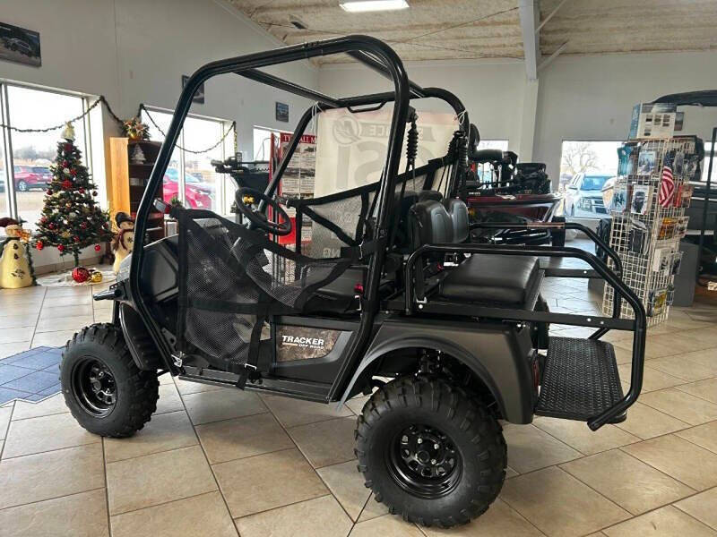 2023 Tracker  OFF ROAD EV IS