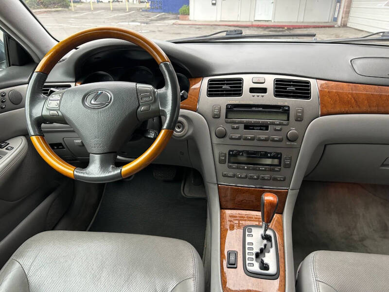 2005 Lexus ES 330