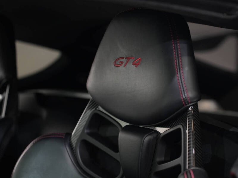 2016 Porsche Cayman GT4