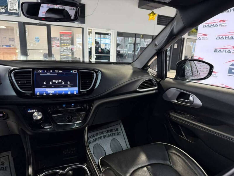 2025 Chrysler Pacifica Limited