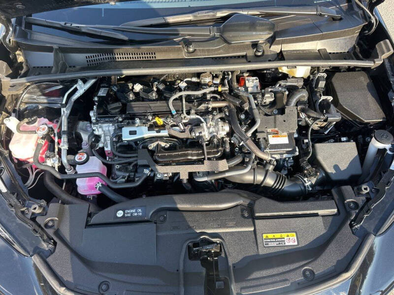 2025 Toyota Prius LE