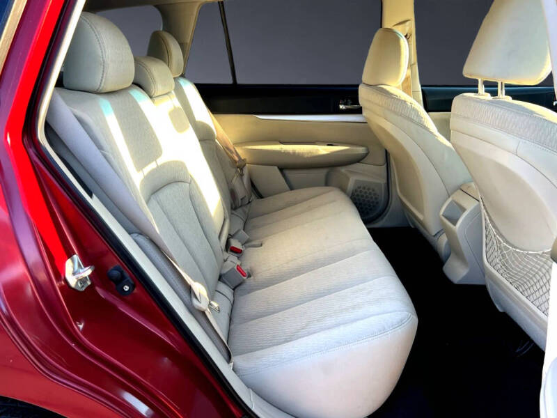 2011 Subaru Outback 2.5i Premium