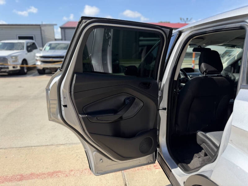 2019 Ford Escape S