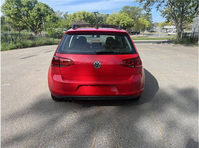 2016 Volkswagen Golf