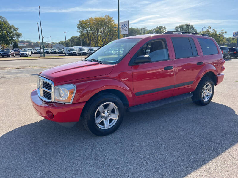 2006 Dodge Durango for sale at Peak Motors in Loves Park IL