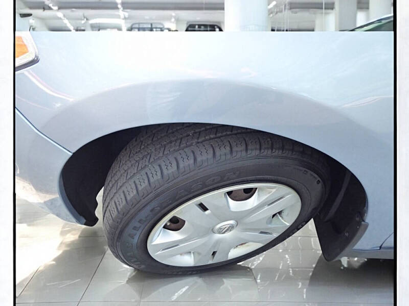 2011 Nissan Versa 1.8 S