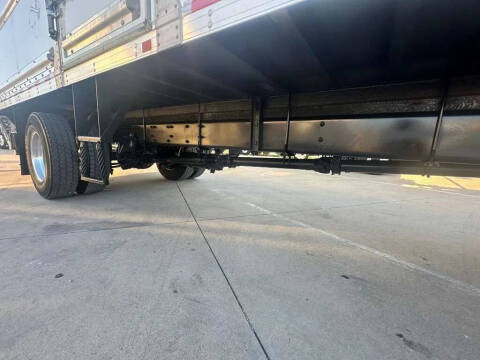 2020 Freightliner M2 106