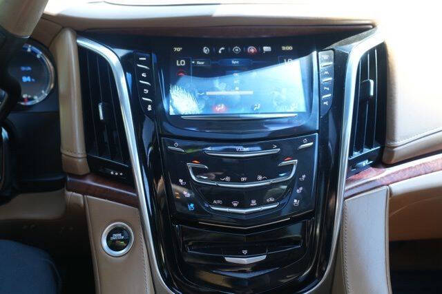 2017 Cadillac Escalade Platinum