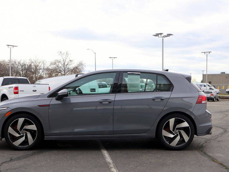 2022 Volkswagen Golf GTI SE
