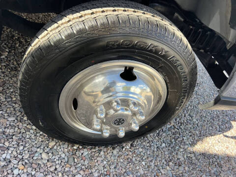 2018 Thor Motor Coach Outlaw 29J Class C