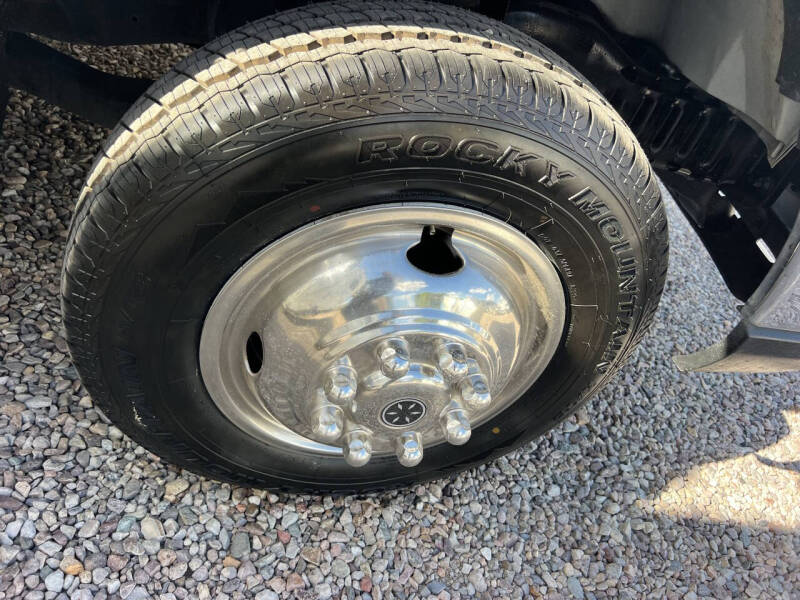 2018 Thor Motor Coach Outlaw 29J Class C