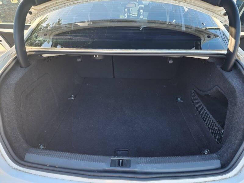2009 Audi A4 2.0T quattro Premium Plus