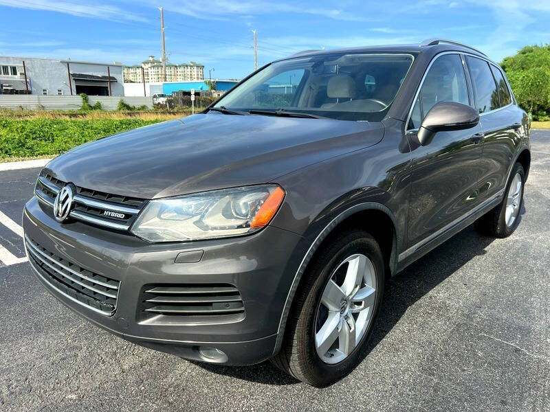 2011 Volkswagen Touareg Hybrid