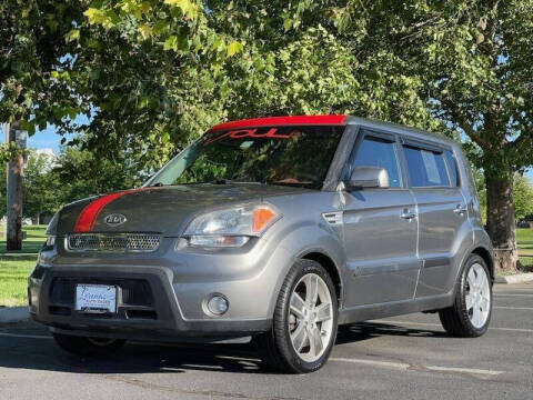 2011 Kia Soul +