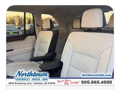 2024 GMC Acadia Denali