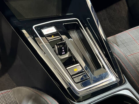 2024 Volkswagen Golf GTI SE