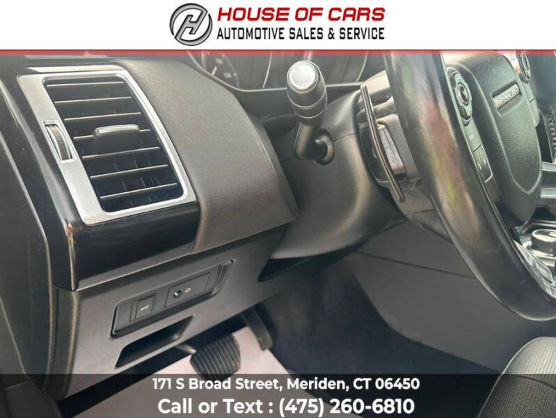 2017 Land Rover Discovery SE