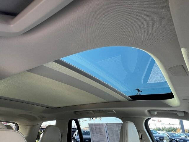 2023 Volvo XC90 Recharge T8 Ultimate Bright Theme 6P