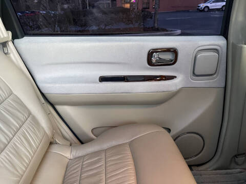 2000 Nissan Presage