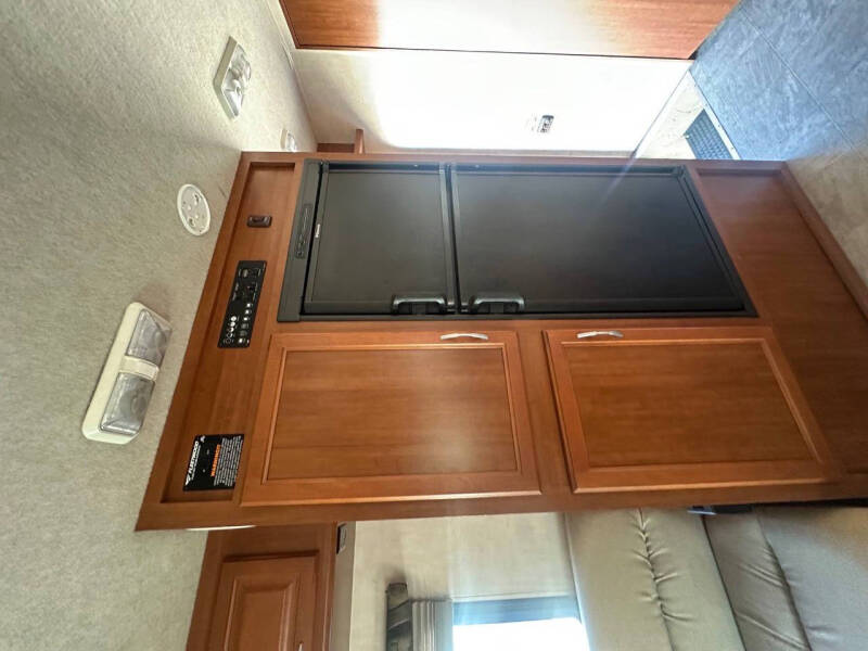 2010 Fleetwood RV QUEST 24E