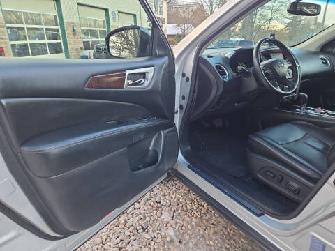 2014 Nissan Pathfinder SL