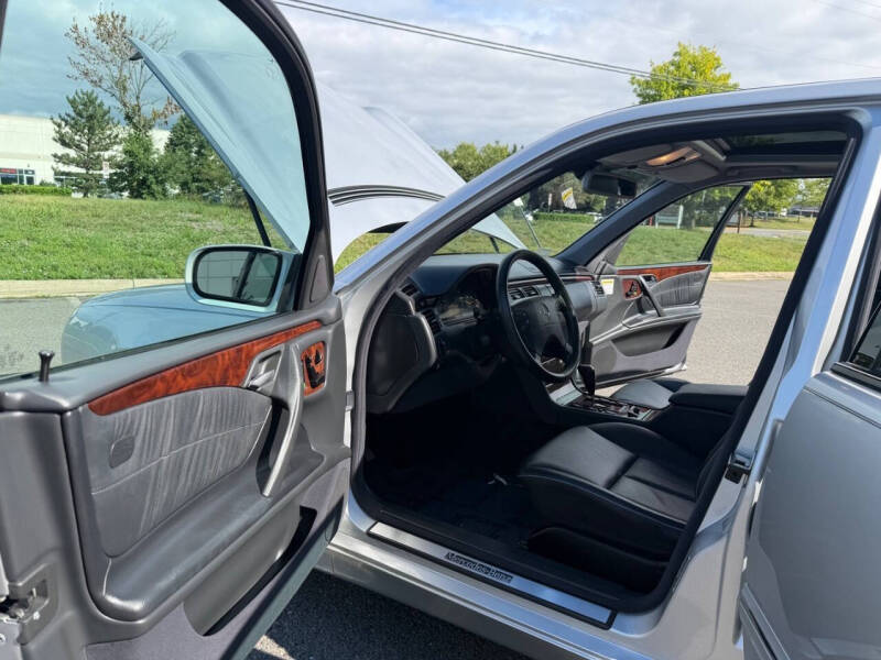 2002 Mercedes-Benz E-Class E 320