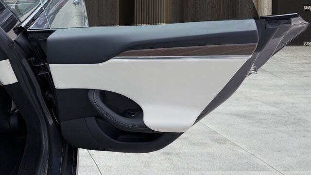 2023 Tesla Model S Standard Range