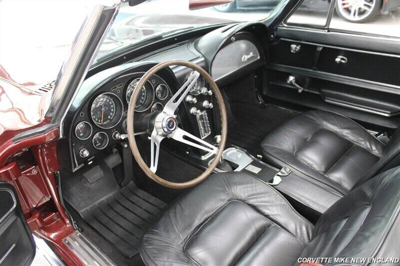1965 Chevrolet Corvette 43