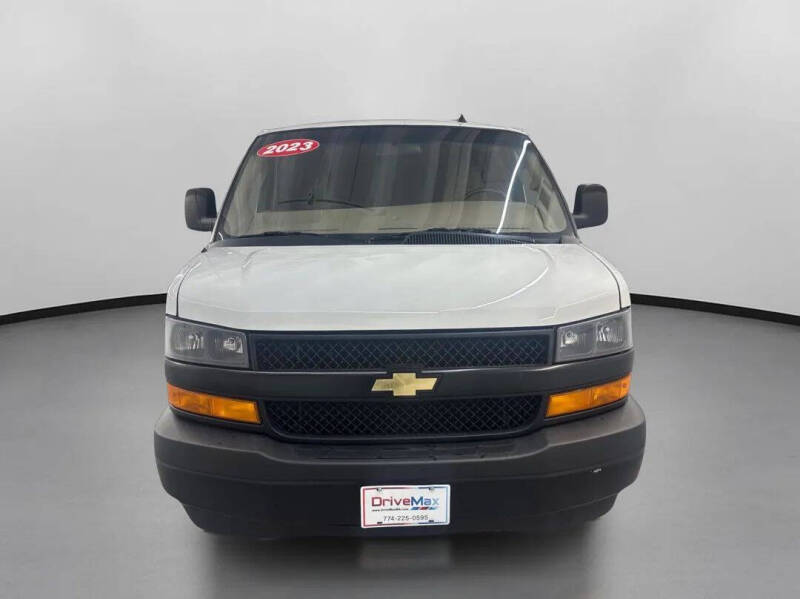 2023 Chevrolet Express 2500