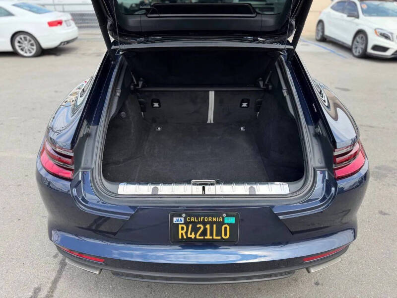 2018 Porsche Panamera